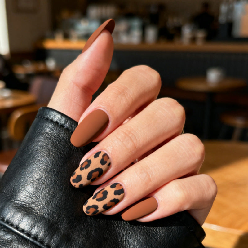 Chic Artistic Press-On Nail Set kalsten