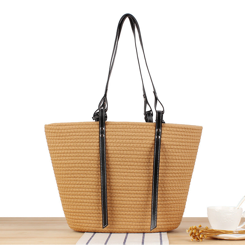 Elegant Beach Bag Made of Woven Natural Material with Stylish Leather Accents Kalsten