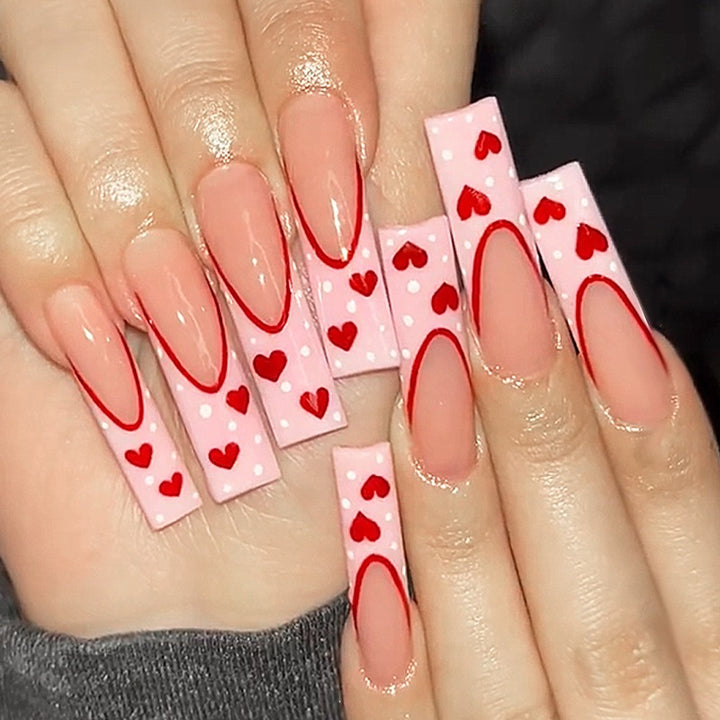 Artificial nails with romantic heart designs Kalsten