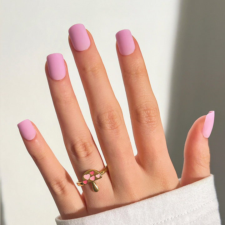 Artistic gel nails with matte finish Kalsten