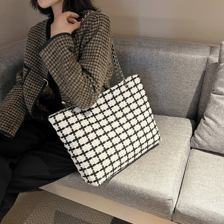 Chic Geometric Pattern Tote Bag