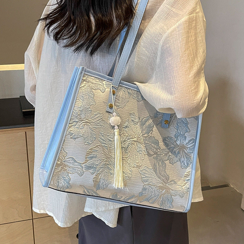 Floral Embroidered Handbag