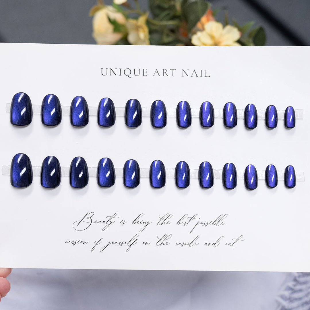 Glossy Press-On Nail Art Set