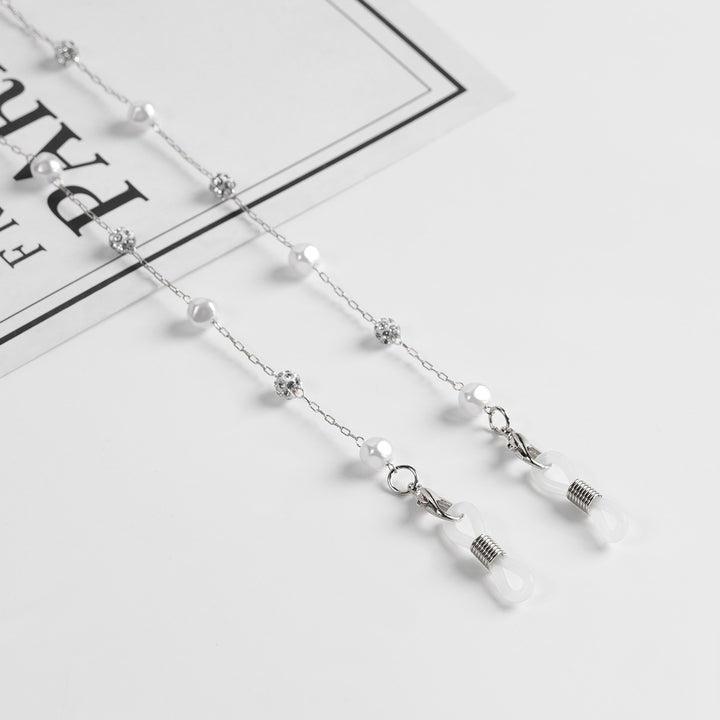 Elegantly Beaded Eyewear Chain kalsten
