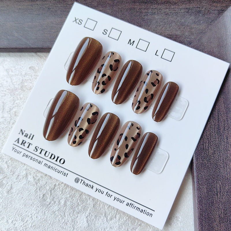 Fashionable Artificial Nails in Trendy Animal Print Design Kalsten