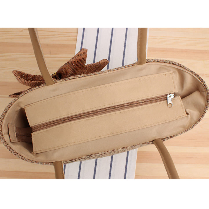 Handbag with floral appliqué Made of natural material Kalsten