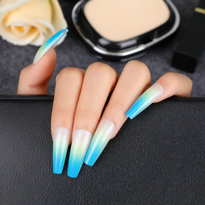 Glamorous artificial nails with gradient Kalsten