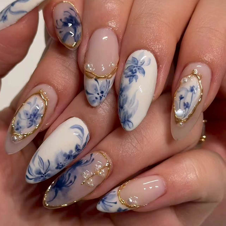 Elegant Artificial Nail Design with Floral Pattern Kalsten