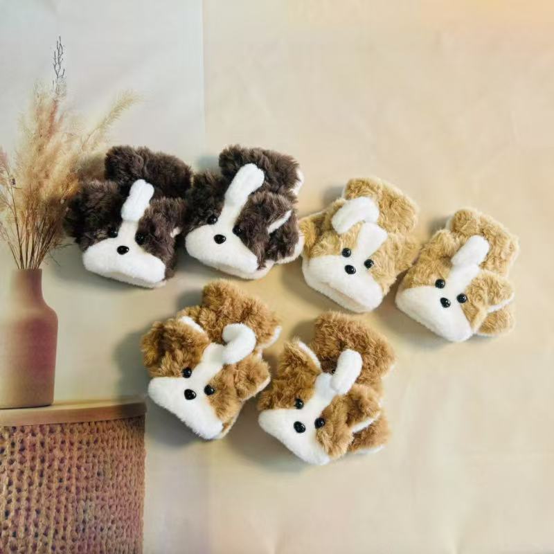 Cute Cartoon-Themed Plush Slippers Kalsten
