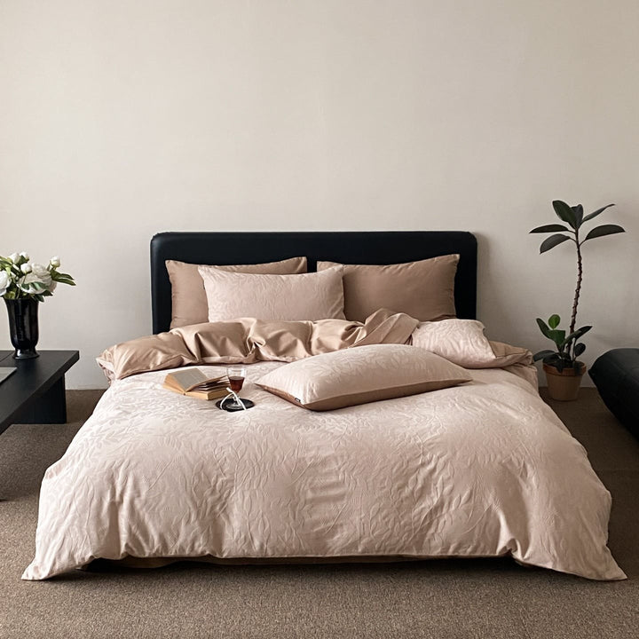 Elegant bed linen set made of cotton satin with embossed fan relief
