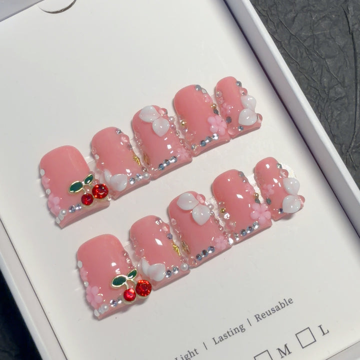 Decorative Floral Press-On Nail Set