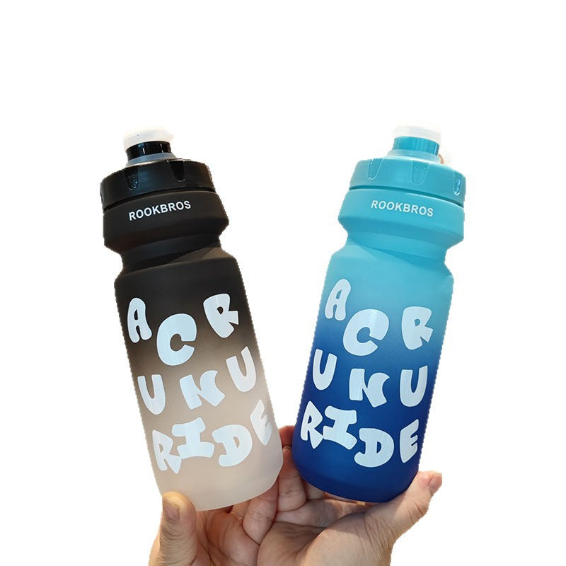 Women's sporty water bottle with flexible leak protection technology Kalsten