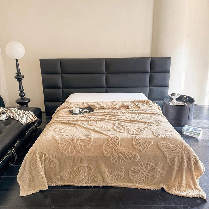Women Plush Bedspread with Textured Design Kalsten