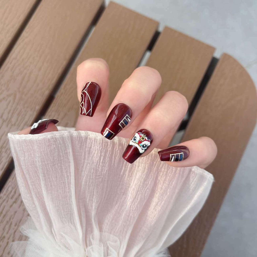 Artistic Decorative Press-On Nail Art Set