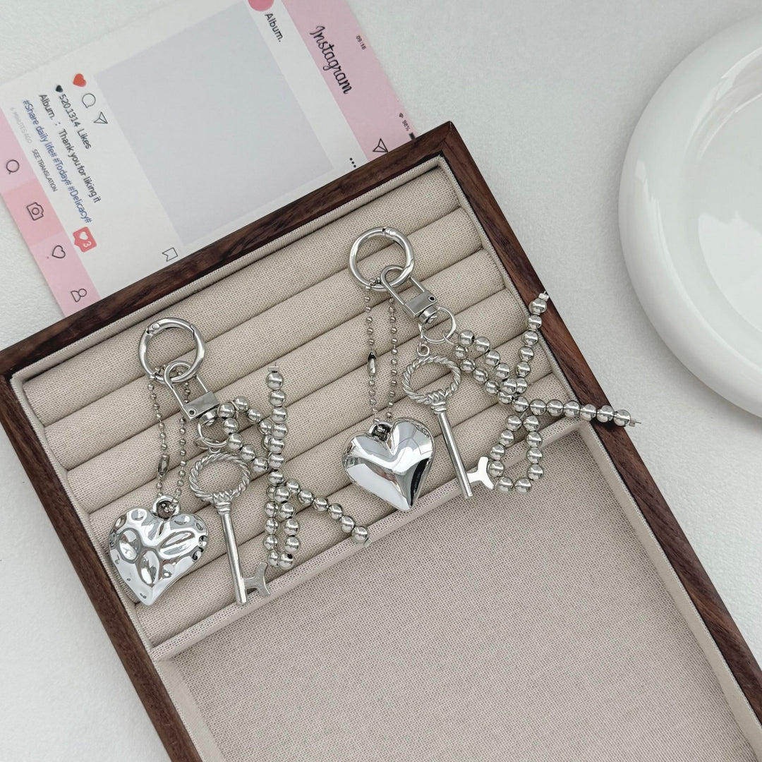 Elegant Heart-Shaped Keychain Kalsten