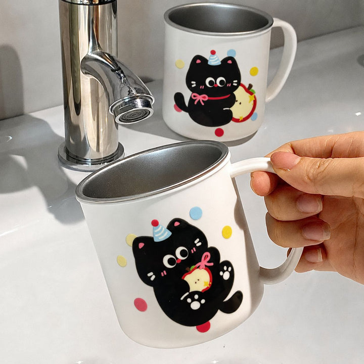 Ceramic mug with playful animal motif Kalsten