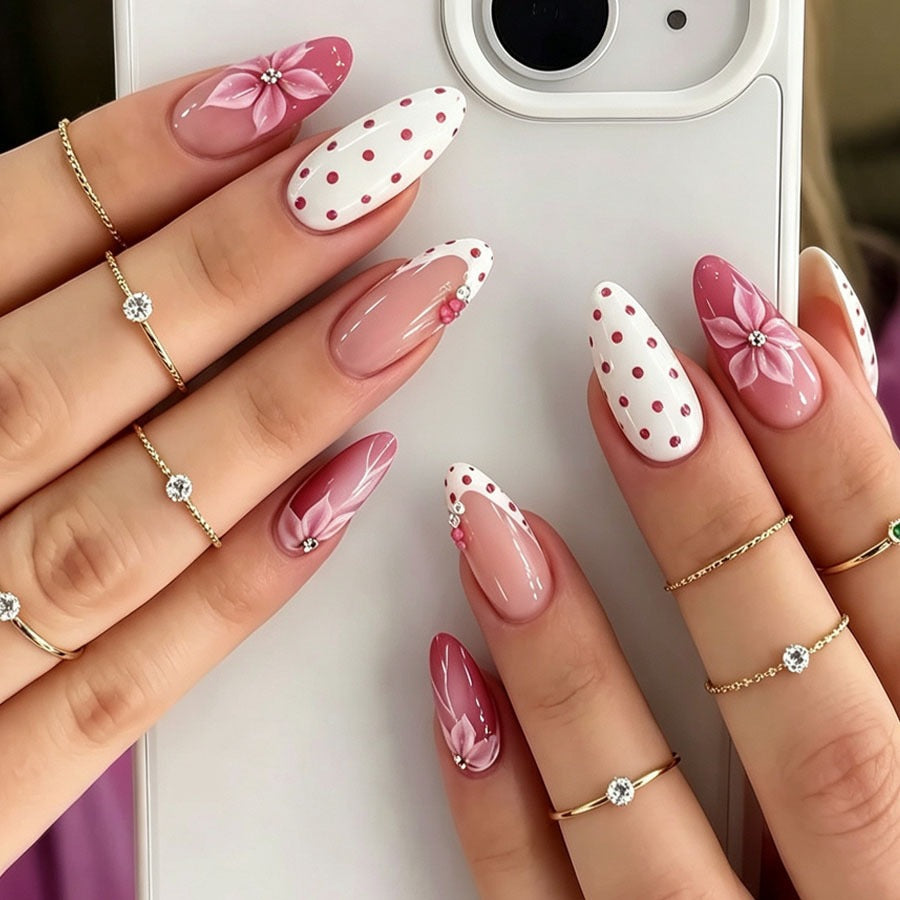 Artificial nail set with floral accents and charming polka dots Kalsten