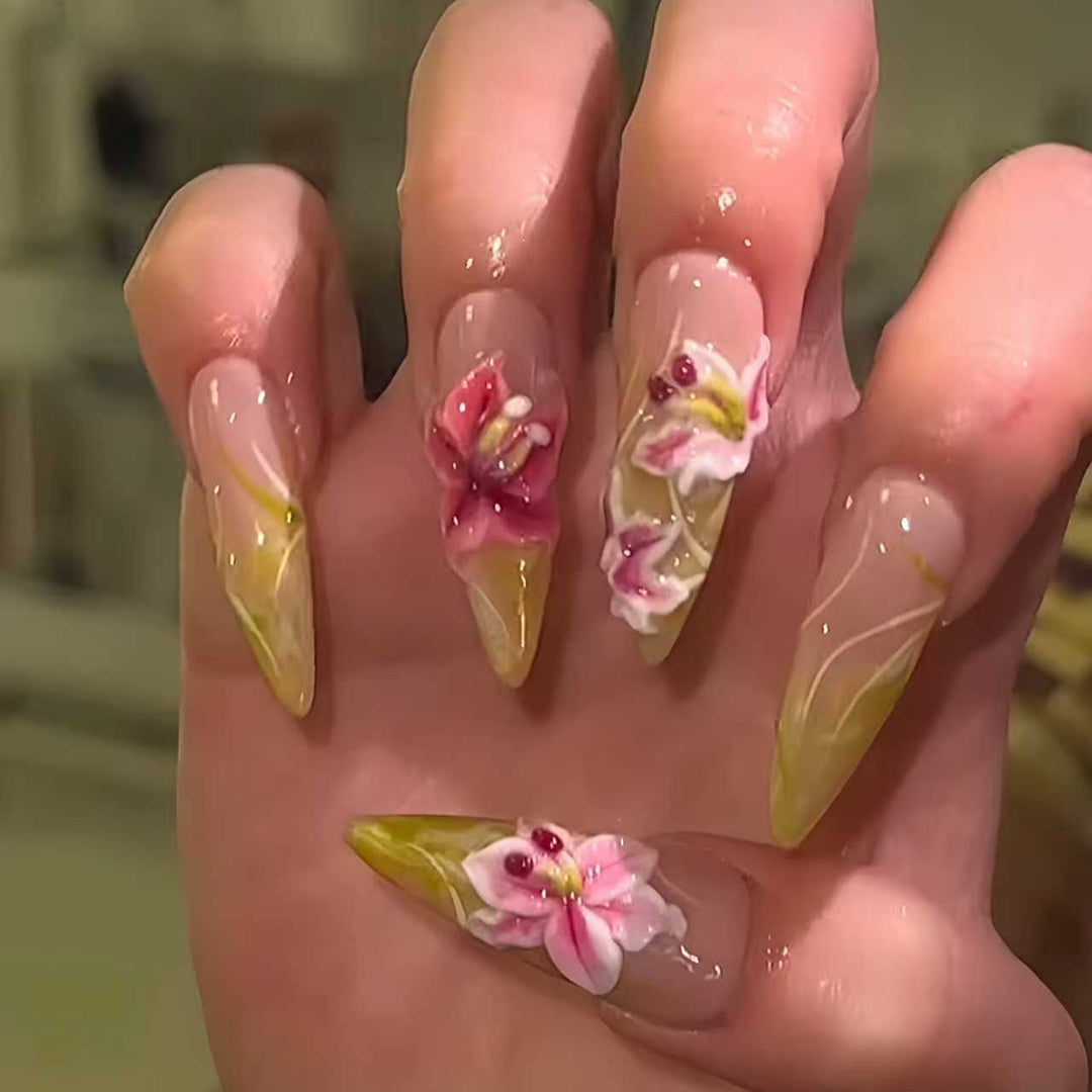 Luxurious 3D Floral Nail Enhancements Kalsten