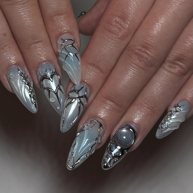 Elegant artificial nails with floral accents Kalsten
