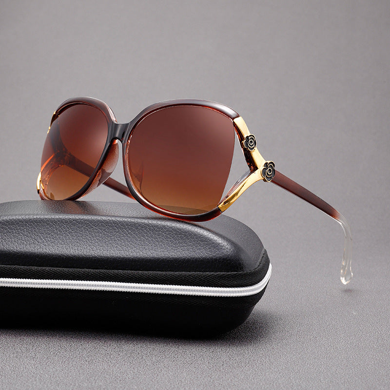 Women's Oversized Designer Sunglasses with Luxurious Accents Kalsten
