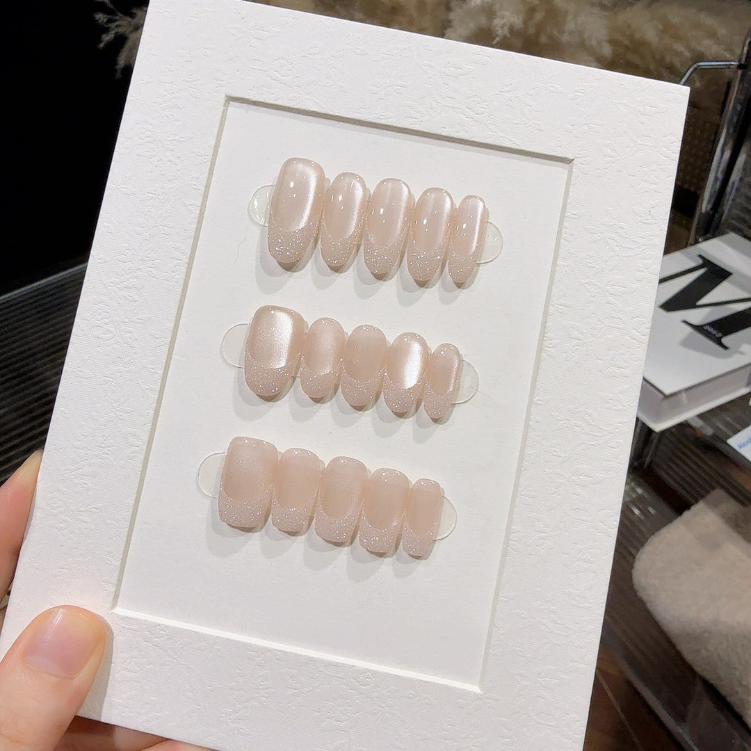 Elegant Glitter Press-On Nail Design Kalsten