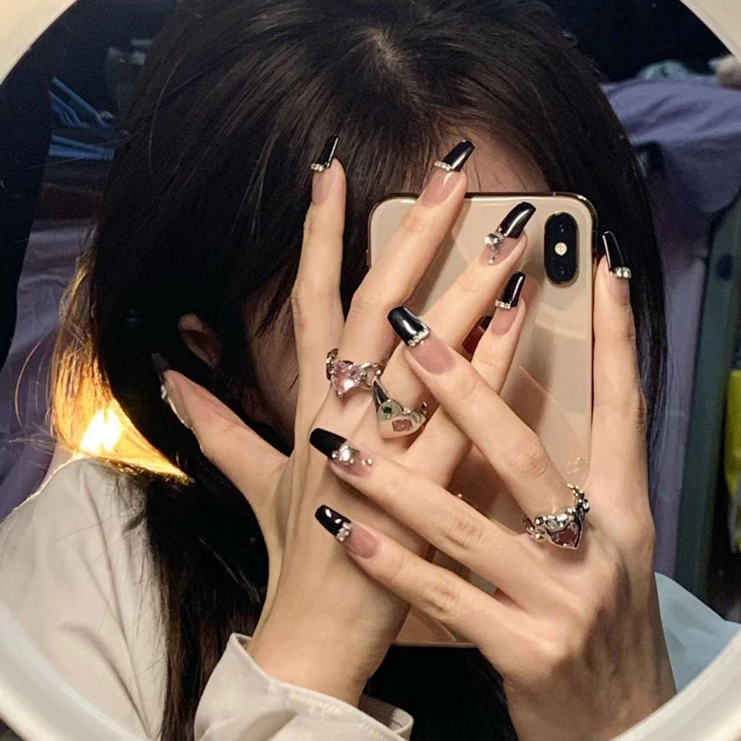 Glamorous Nail Design Set