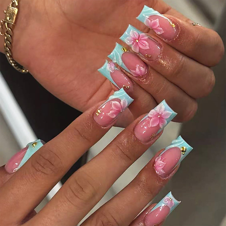 Floral Decorative Press-On Nail Set