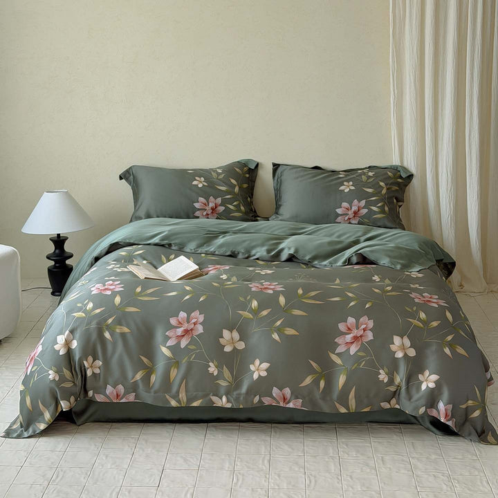 Satin bedding set with floral watercolor print and silky shiny surface