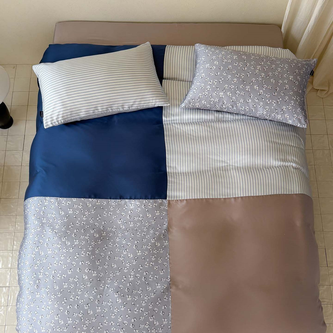 Satin bedding set with floral watercolor print and silky shiny surface