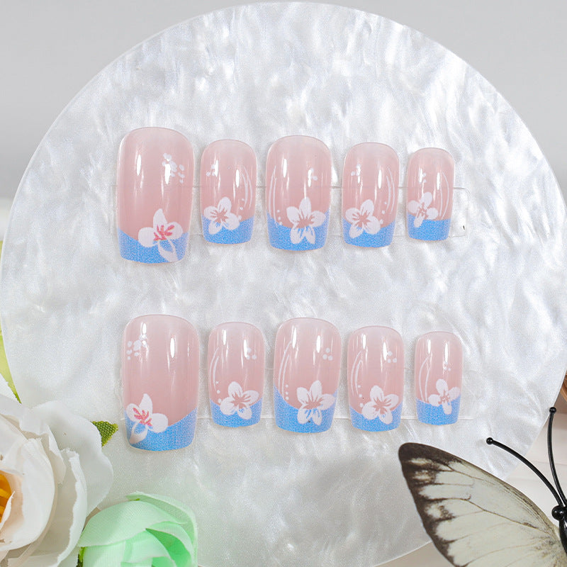 Artificial nail set with delicate flower designs Kalsten
