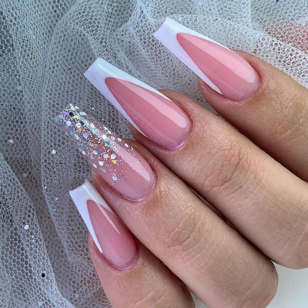 Elegant and Sparkling Nail Art Kalsten