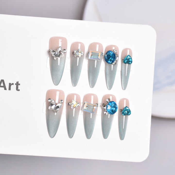 Glamorous Heart-Themed Press-On Nail Set Kalsten