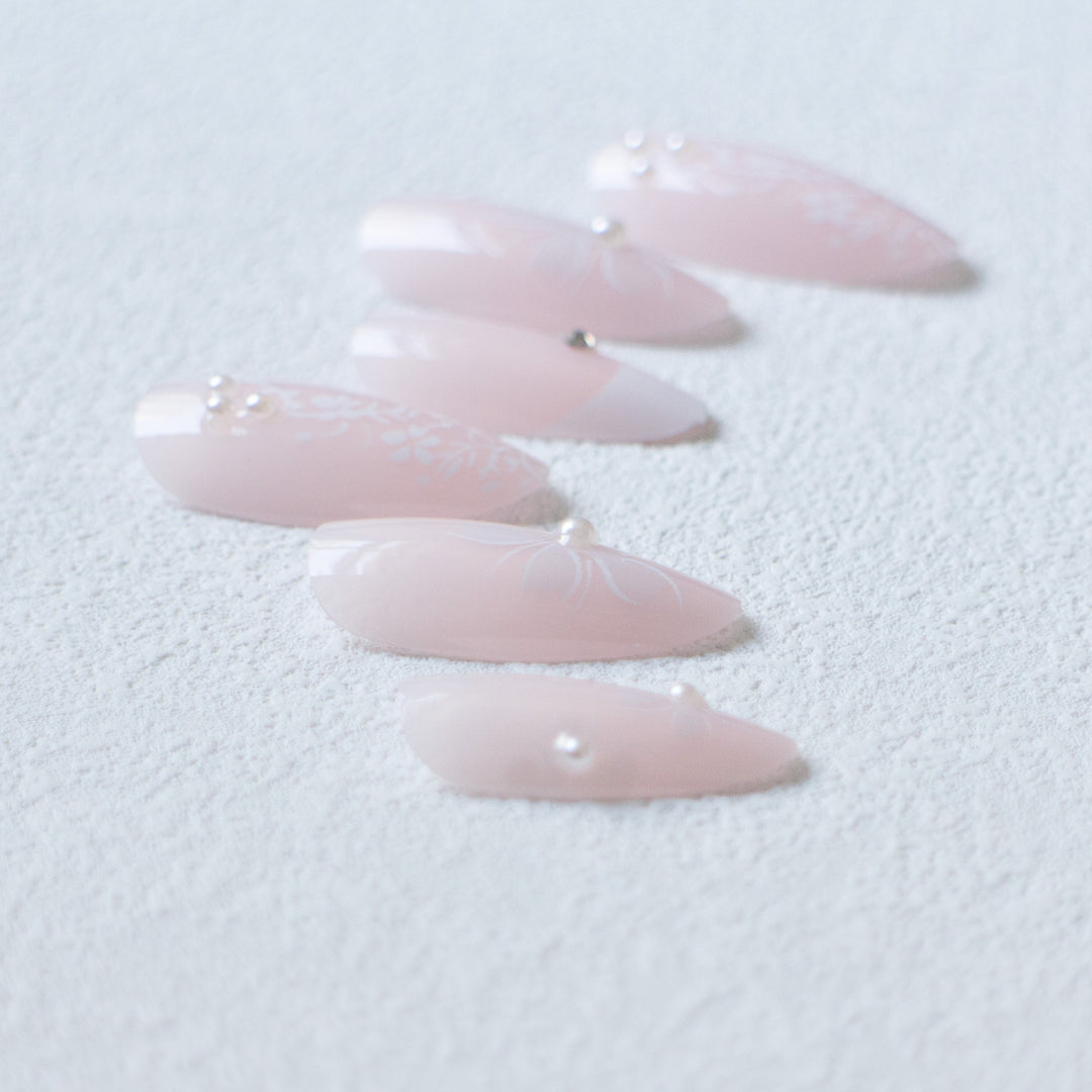 Elegant Floral Nail Art Set  1790958105