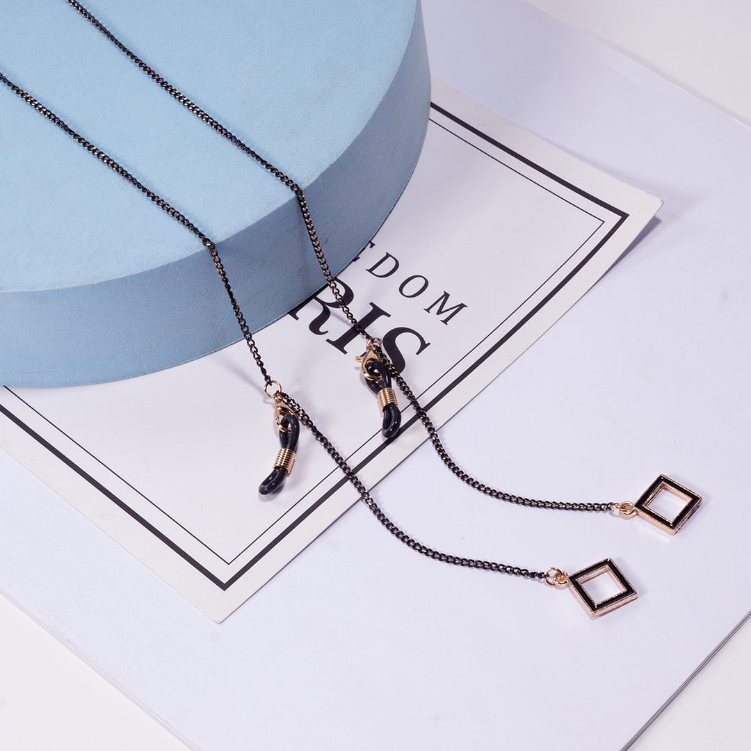 Elegant Eyewear Chain Holder Kalsten
