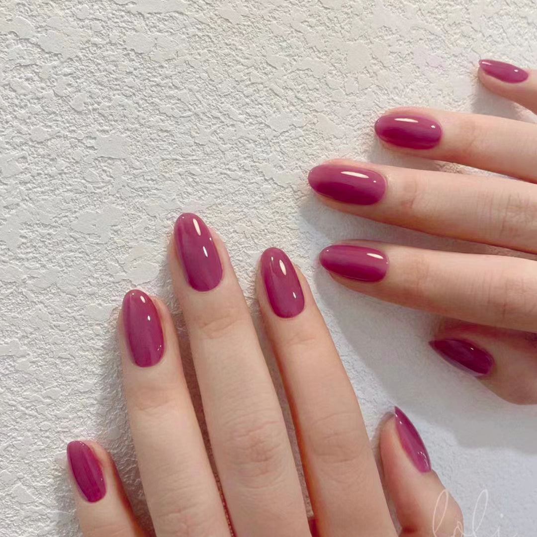 Glossy Elegant Press-On Nail Set