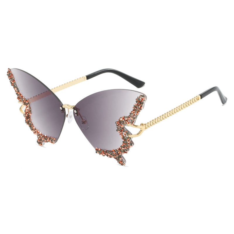 Ladies extravagant Cats Eye sunglasses with sparkling accents Kalsten
