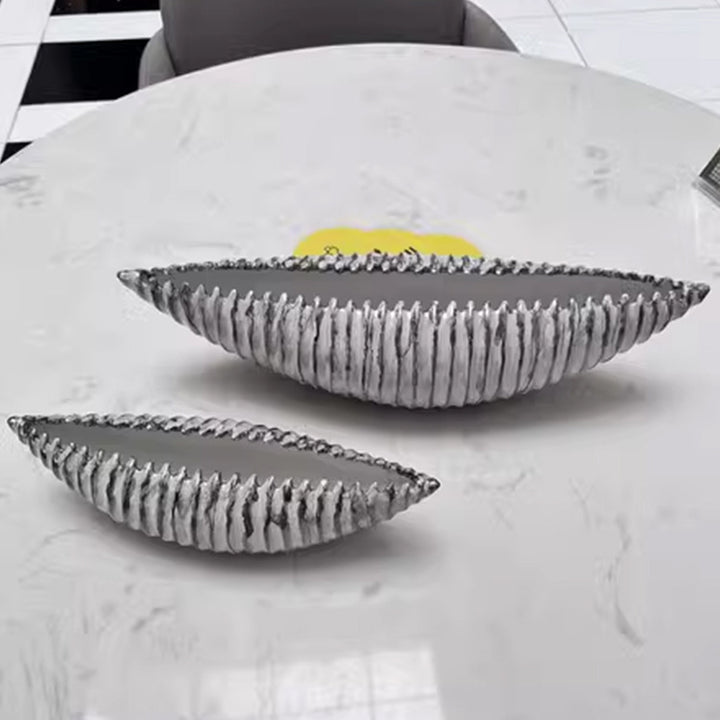 Contemporary Ribbed Centerpiece