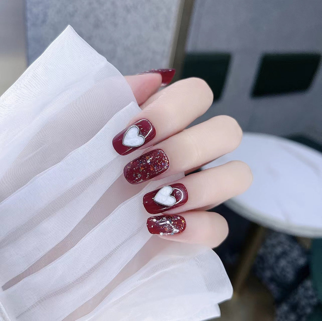 Glamorous Heart Design Press-On Nails Kalsten