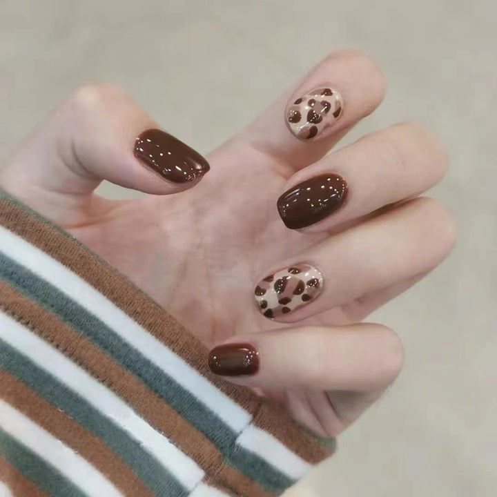 Chic Leopard Print Press-On Nails