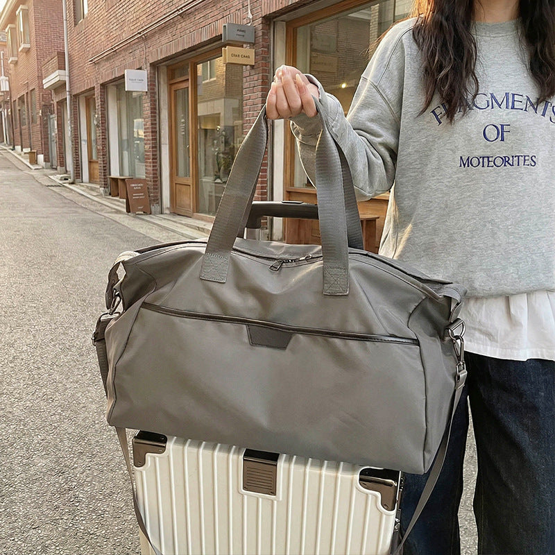 Versatile Lightweight Gym Duffle Bag Kalsten