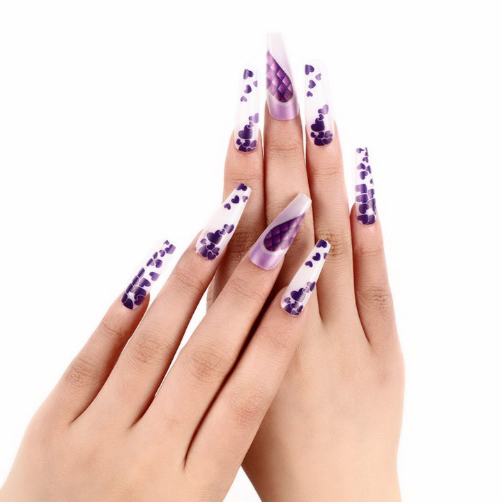 Artificial nails in elegant heart design Kalsten