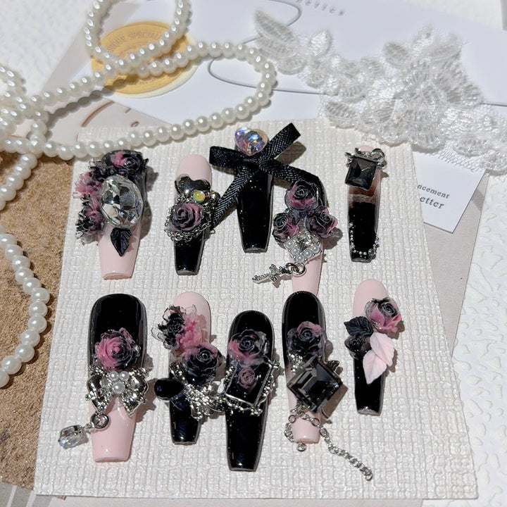Elegant Decorative Press-On Nail Set