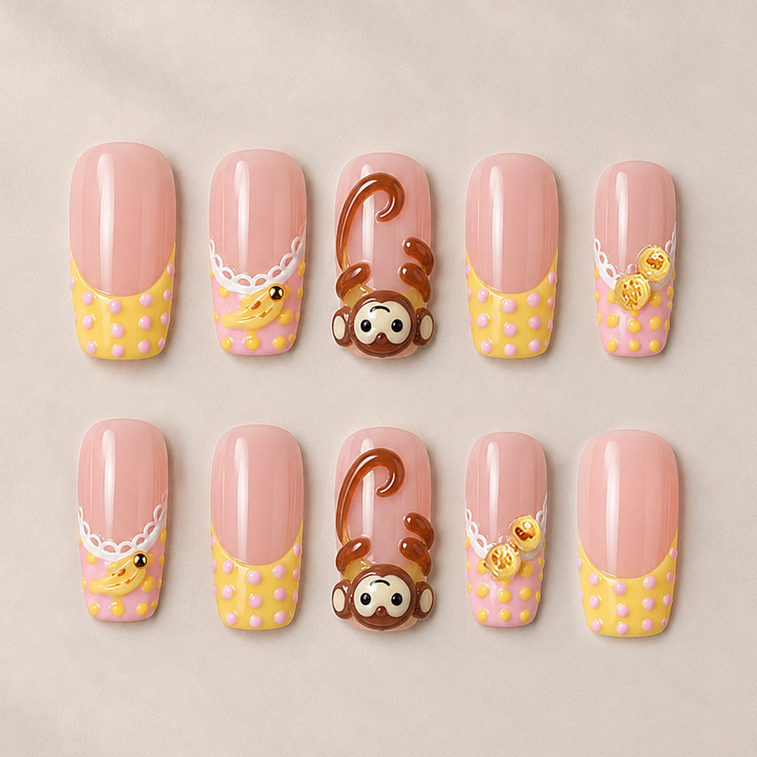 Artificial nail set with playful animal motifs and elegant embellishments Kalsten