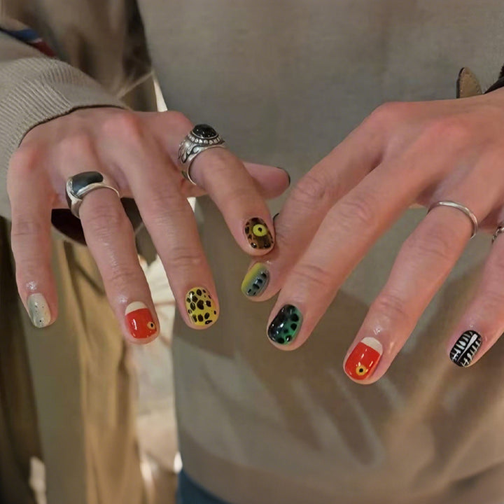Artificial Nail Set with Creative Animal and Color Designs Kalsten