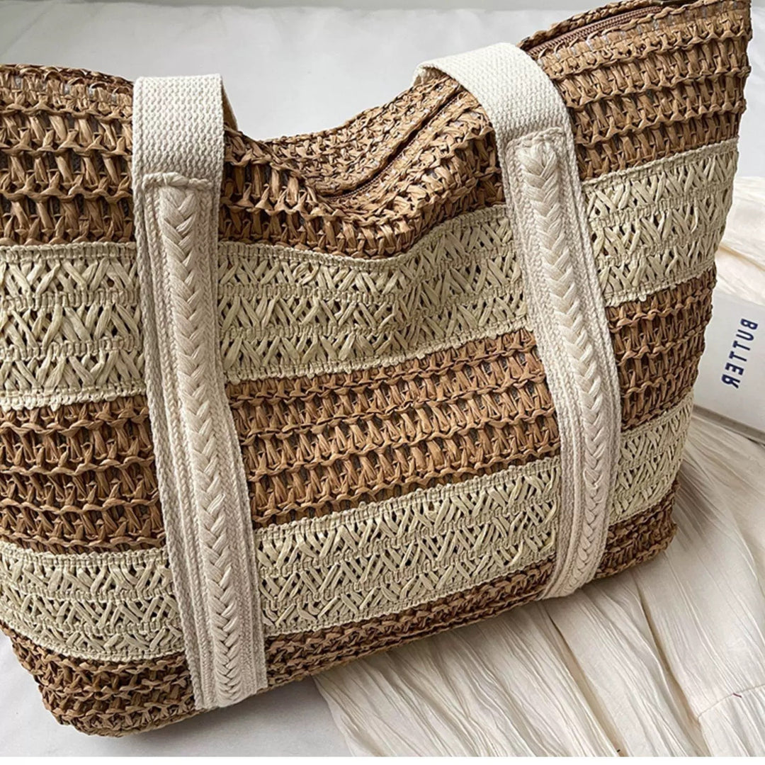 Spacious Handbag Made of Woven Natural Material Kalsten