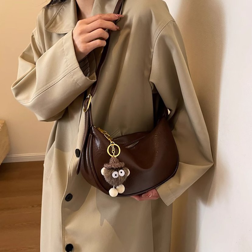 Elegant Curved Crossbody Bag Kalsten