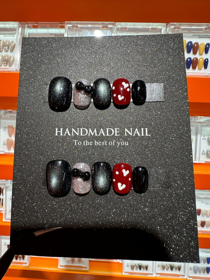 Artistic Handmade Press-On Nail Art Set