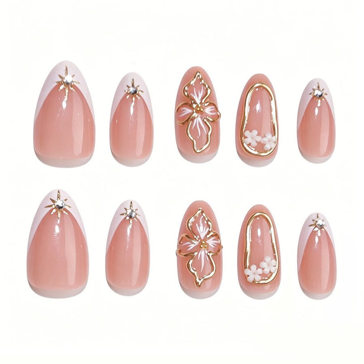 Art nail set with intricate floral accents and elegant 3D details Kalsten