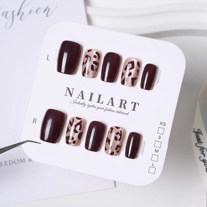 Stylish Press-On Nail Set Kalsten