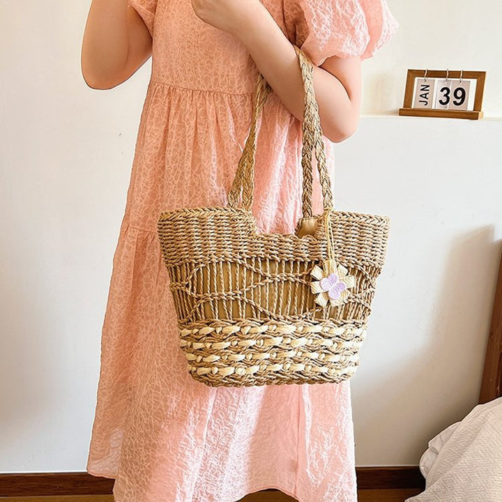Handcrafted wicker basket Kalsten